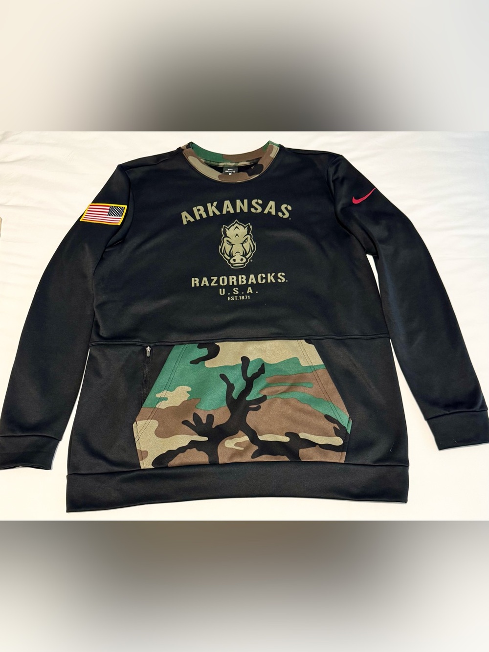 Nike Arkansas Razorbacks Fleece Crew Military Appreciation Mens Large